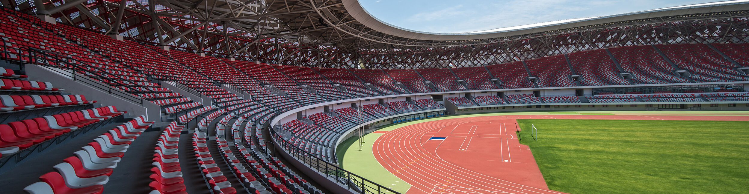 Fascinating Atmospheres with Stila